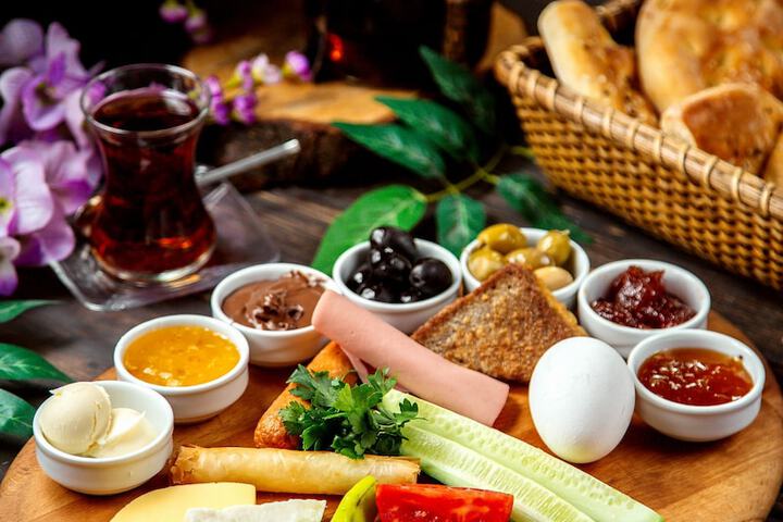 Breakfast/Coffee Service 102 of 106