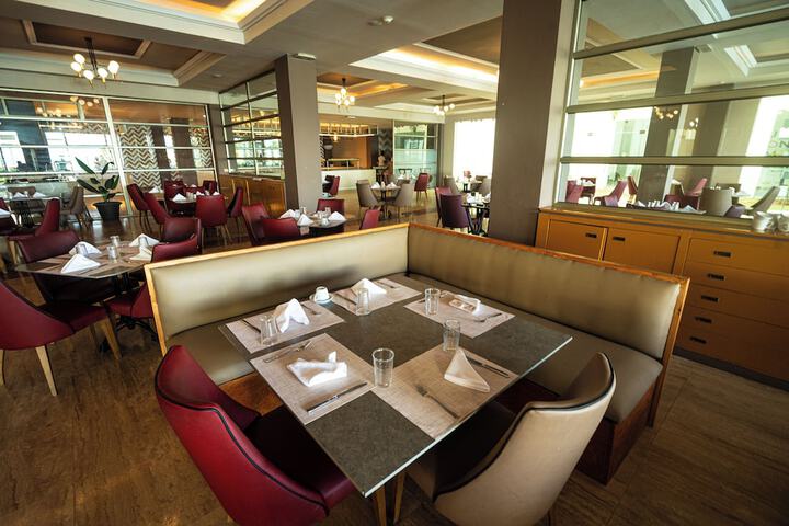 Dining 108 of 152