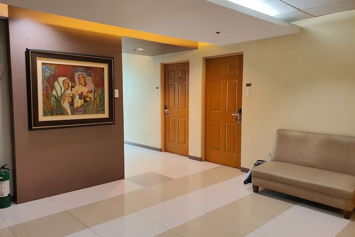 Ballroom/Hall 73 of 83