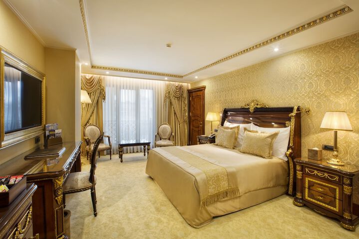Room 21 of 114