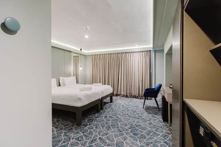 Room 201 of 263