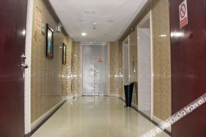 Hotel Interior 13 of 25