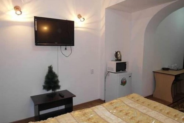 Room 11 of 22