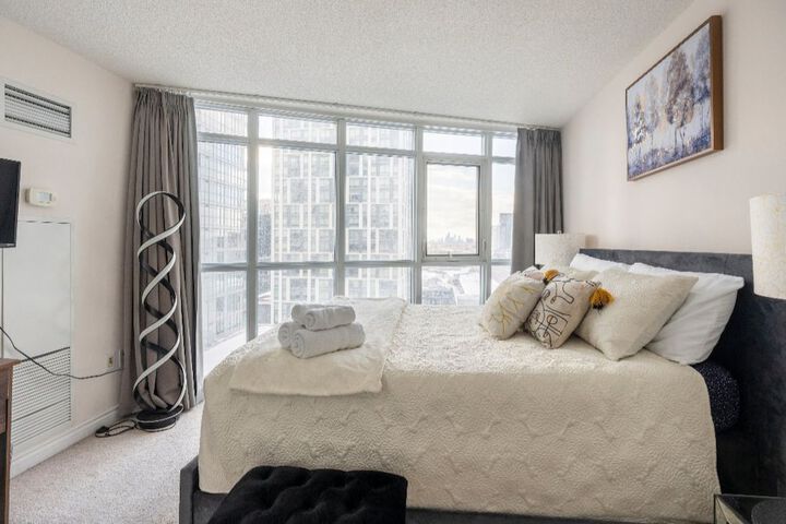 Room 4 of 34