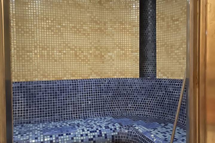 Steam room