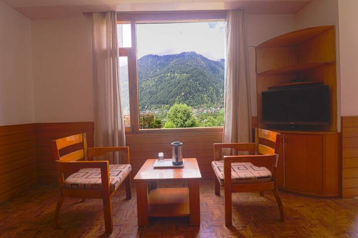 Room 4 of 26