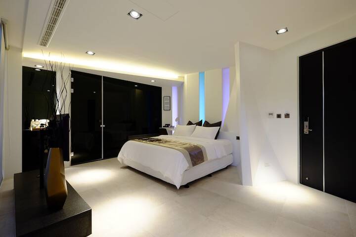 Room 16 of 45