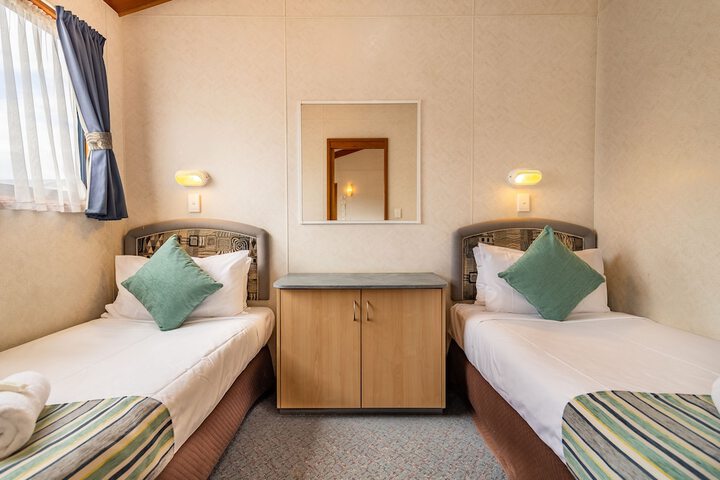Room 421 of 611