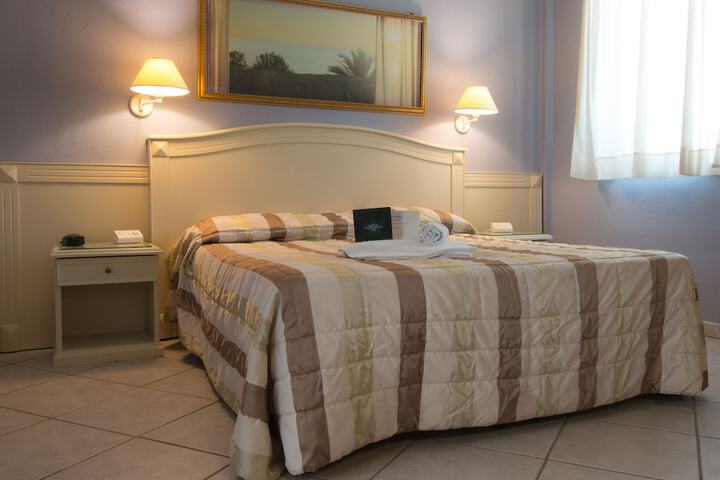Room 14 of 52