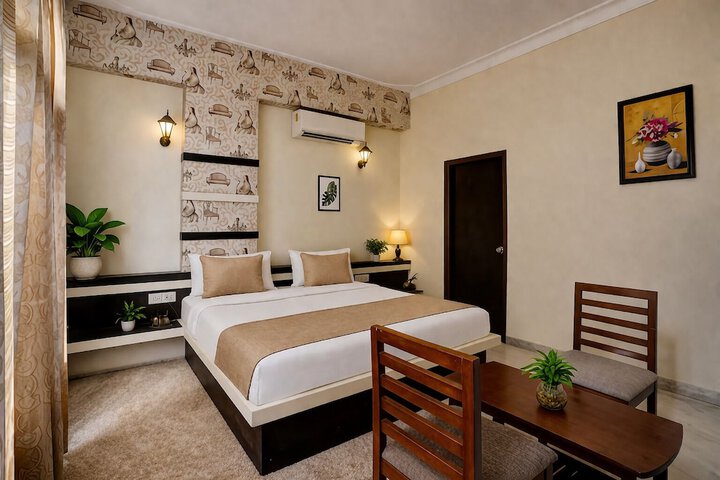 Room 13 of 64