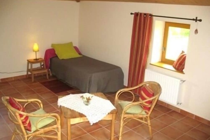 Room 9 of 26