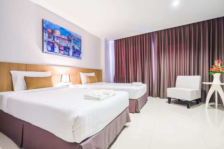 Room 17 of 46