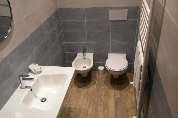 Room 55 of 90