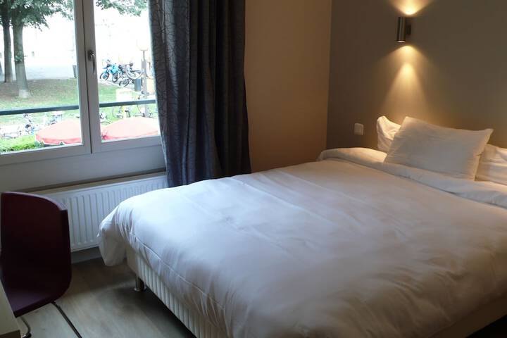 Room 3 of 26