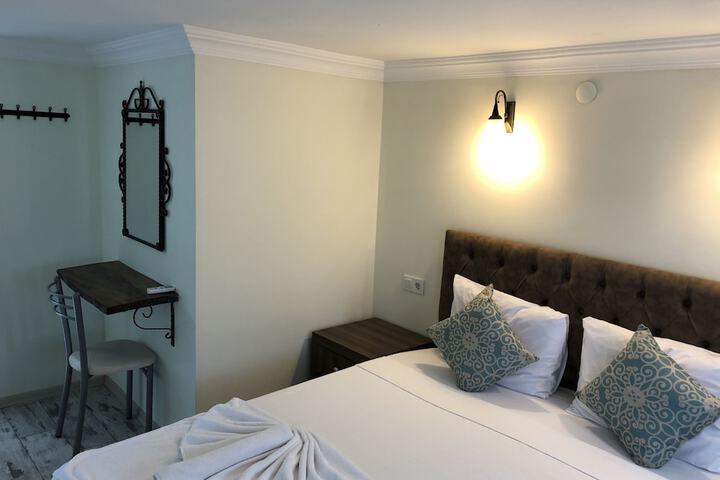 Room 26 of 61