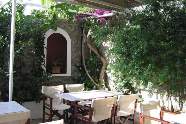 Hotel Exterior 55 of 61