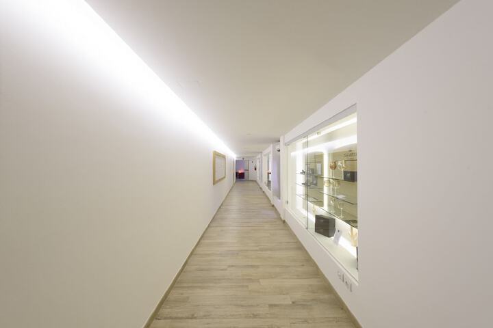 Ballroom/Hall 67 of 82