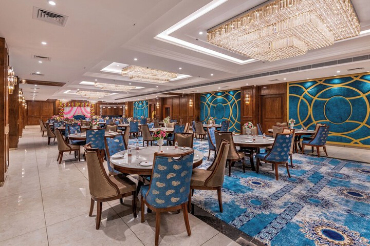Ballroom/Hall 46 of 55