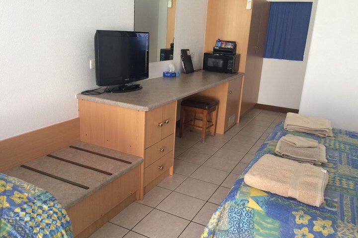 Room 8 of 36