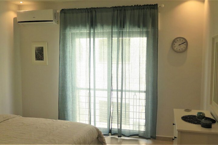 Room 21 of 127