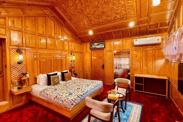 Room 11 of 47