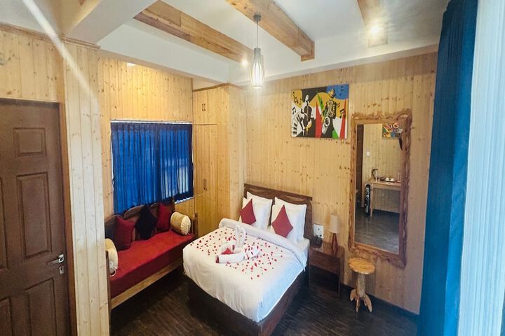 Room 20 of 251