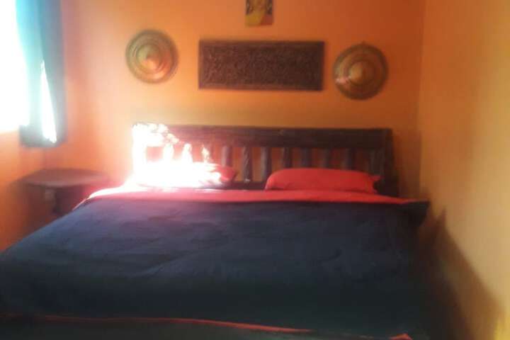 Room 9 of 11