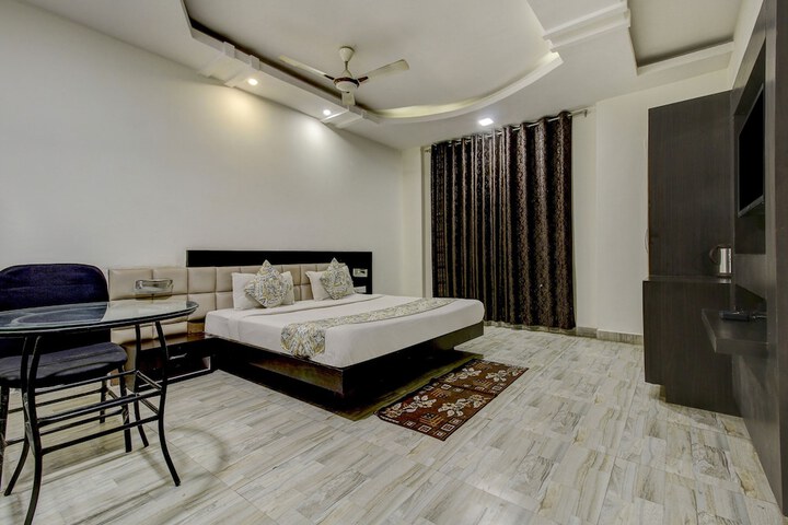 Room 19 of 28