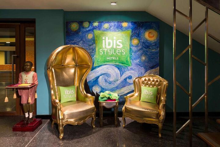 Lobby Entry