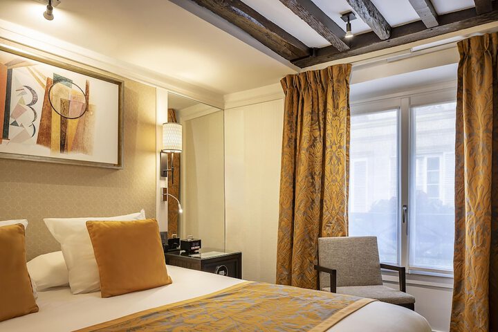 Room 47 of 83