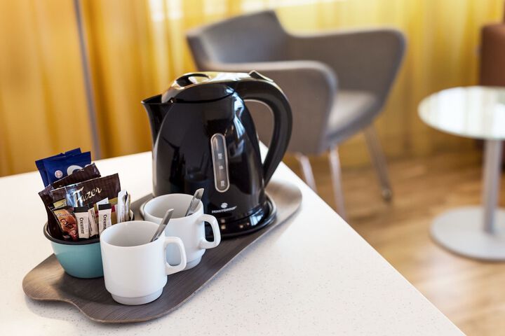 Breakfast/Coffee Service 36 of 72