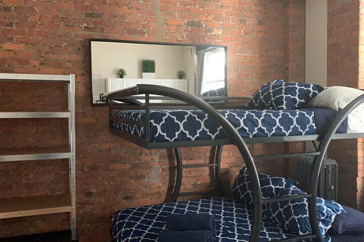 Room 139 of 214