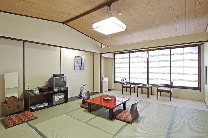 Room 20 of 43