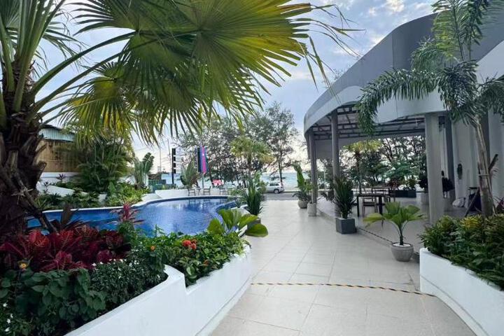 Billions Hotel