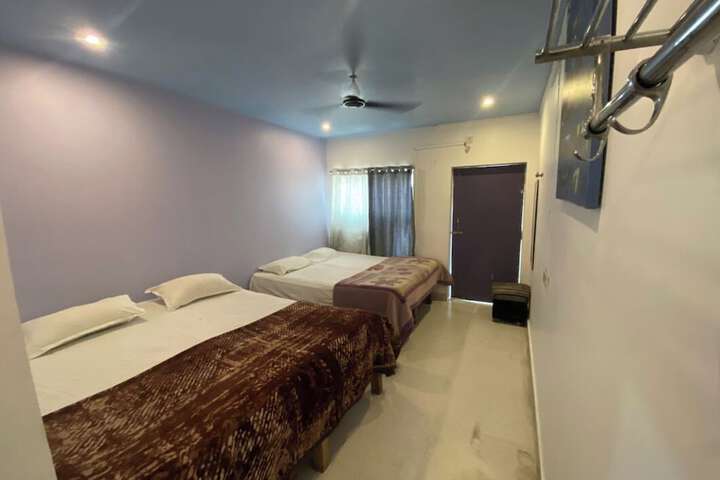 Room 18 of 31