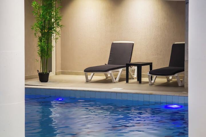Pool 66 of 113