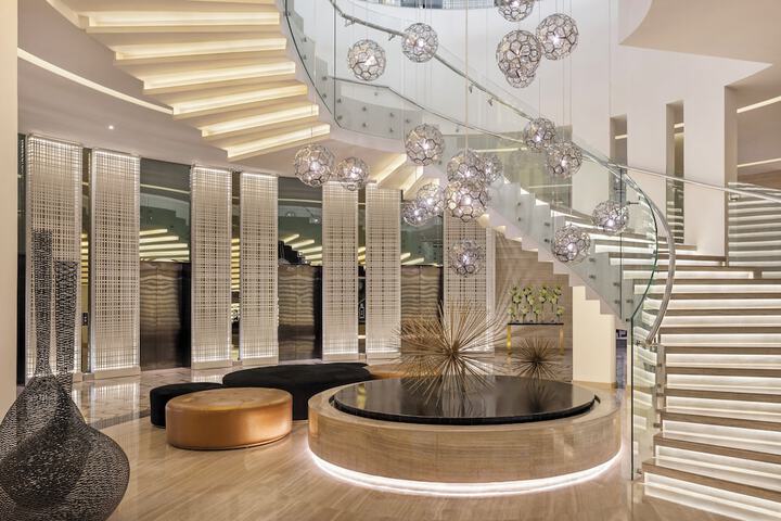 Guest Lobby