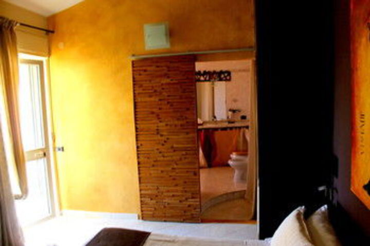 Room 133 of 191