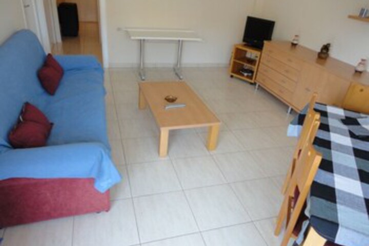 Room 5 of 11