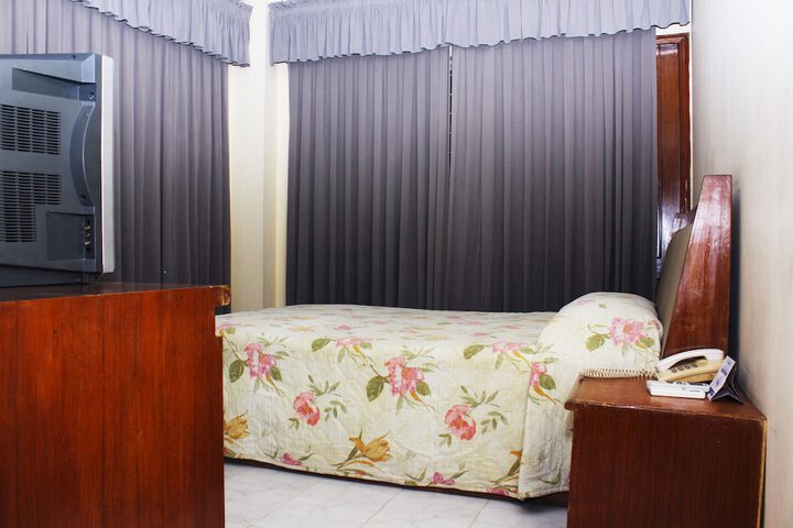 Room 8 of 23