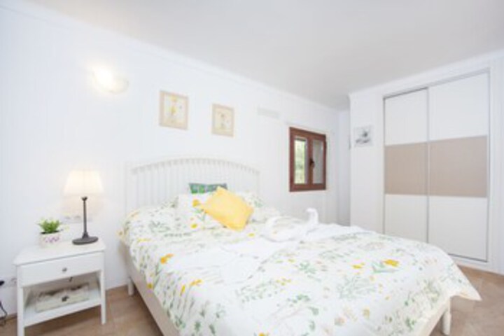 Room 25 of 25