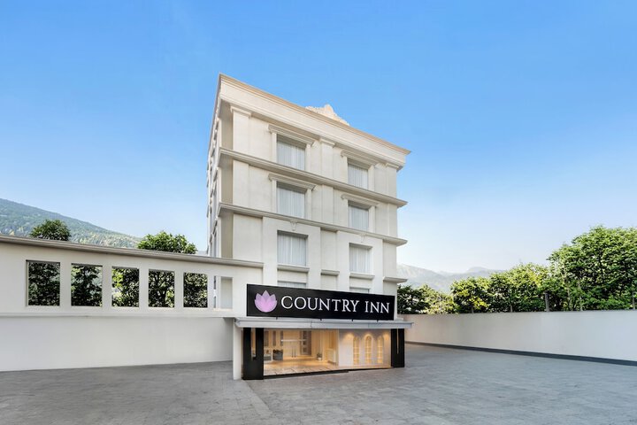 Hotel 16 of 16