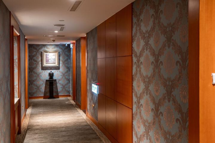 Hotel Interior 4 of 38