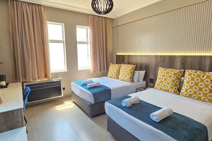 Room 28 of 71