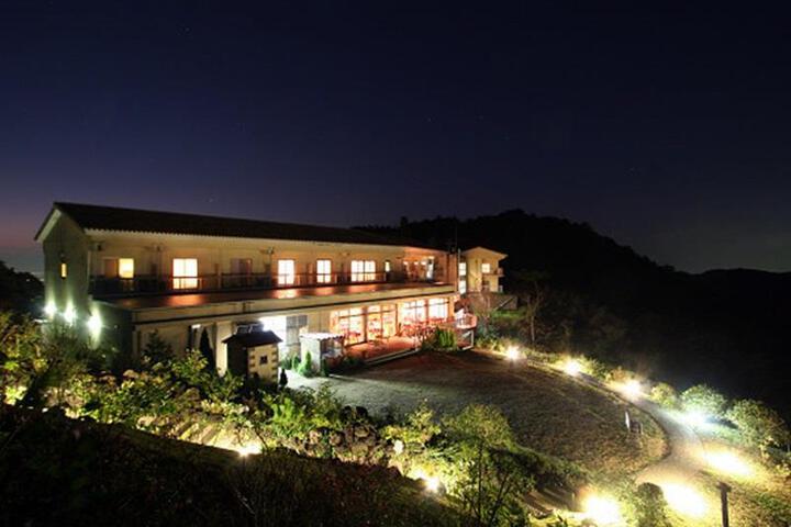 HOTEL DE MAYA