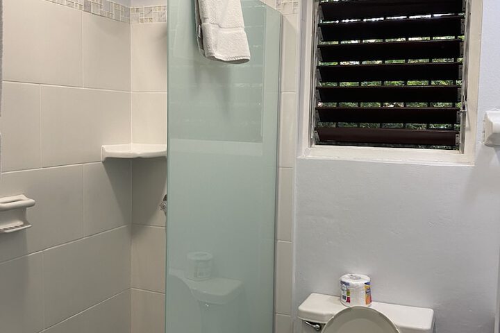 Room 10 of 30