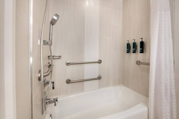 Room 20 of 53