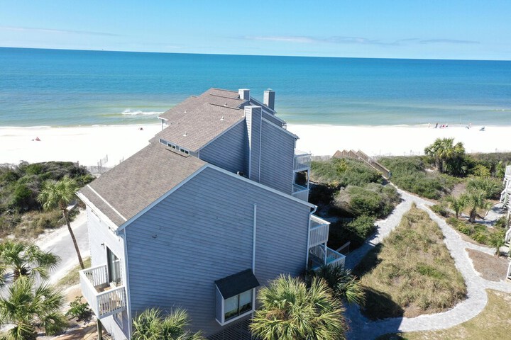 Beach 33 of 41