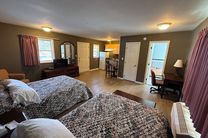 Room 11 of 65