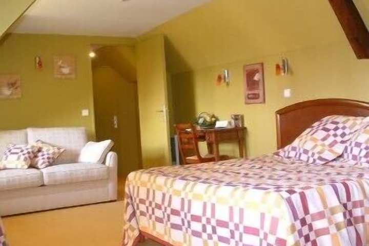 Room 7 of 15